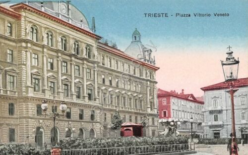 Cartolina Trieste Piazza Vittorio Veneto illustrata