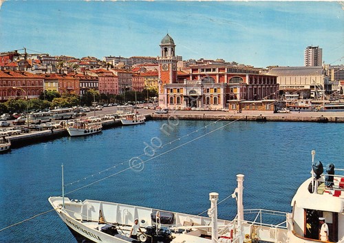 Cartolina Trieste Riva Nazario Sauro Acquario e Pescheria 1972