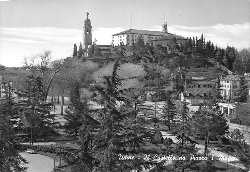 Cartolina Udine Castello da Piazza 1° Maggio