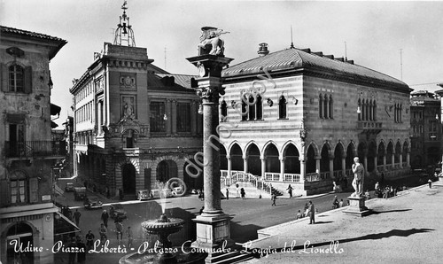 Cartolina Udine Piazza della Libertà Palazzo Comunale