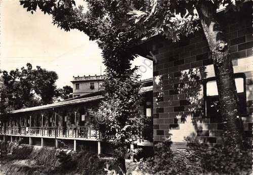 Cartolina Uscio Colonia Carlo Arnaldi Tappi Alloggio piega
