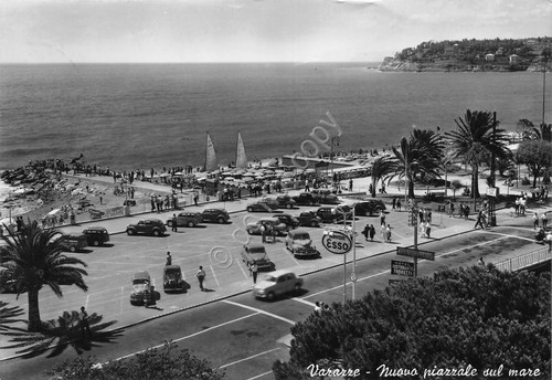Cartolina Varazze nuovo piazzale sul mare 1955