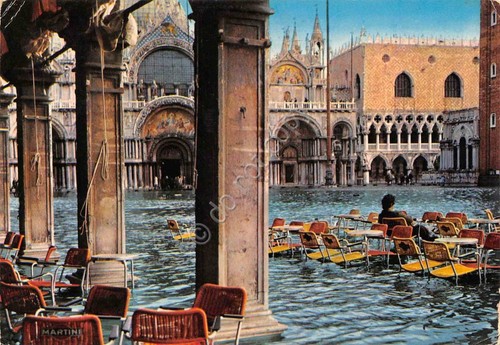Cartolina Venezia Piazzetta San Marco con alta marea anni '70