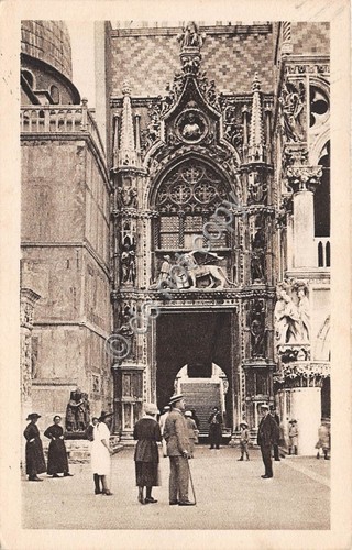 Cartolina Venezia Porta della carta animata abiti dell' epoca Ed. …