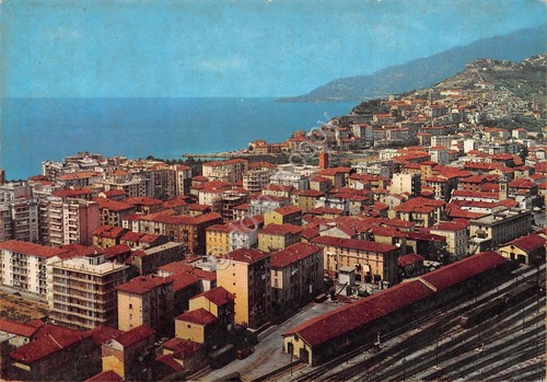 Cartolina Ventimiglia panorama da Levante (Imperia)