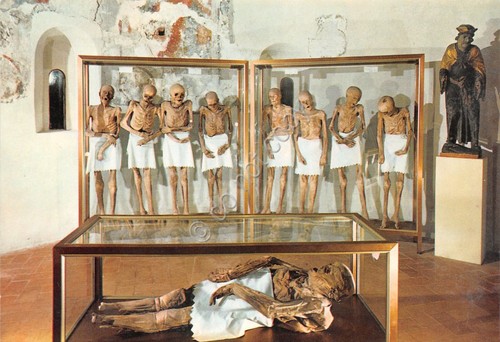 Cartolina Venzone prima del terremoto del 1976 Battistero del Duomo …