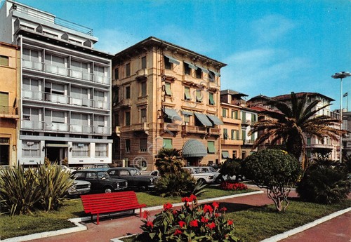 Cartolina Viareggio Lungomare lato edifici timbro Hotel S. Francisco