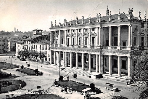 Cartolina Vicenza Palazzo Chiericati Museo Civico auto animata 1965 grinza