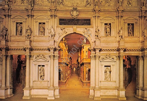 Cartolina Vicenza Teatro Olimpico proscenio