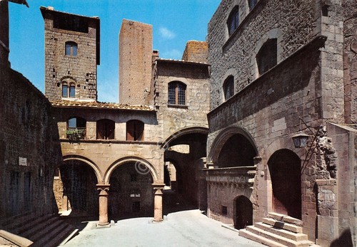 Cartolina Viterbo Quartiere San Pellegrino