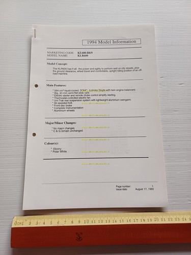 Kawasaki KLR 600 (KL600-B8.B9) 1994 Model Information cartella stampa inglese