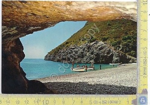 Marina di Camerola - Spiaggia del Pozzallo - con barche …