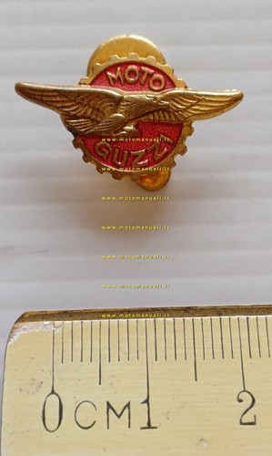 Moto Guzzi distintivo smaltato Omea originale anni 50-60 vintage pin