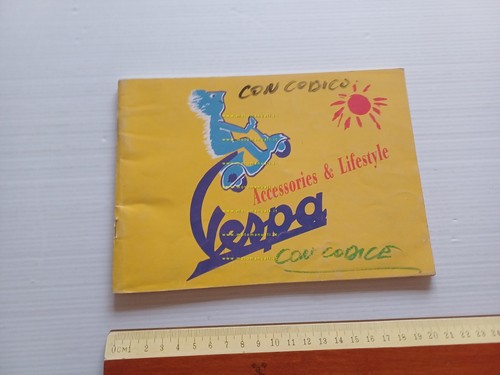 Piaggio catalogo accessori Vespa 2001 depliant originale