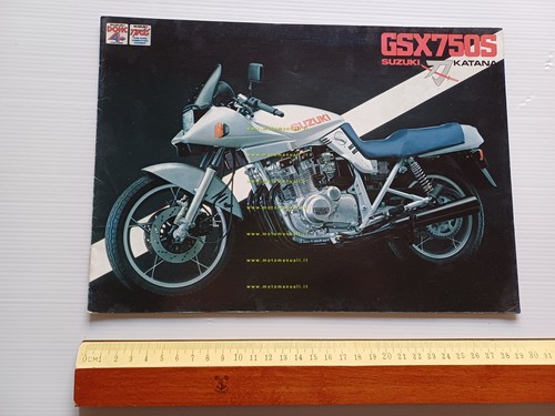Suzuki GSX 750 S Katana 1982 depliant originale italiano
