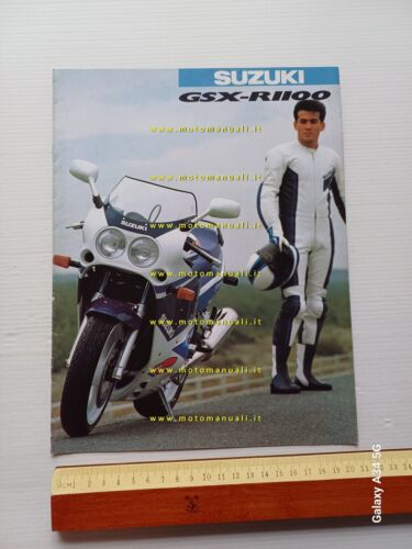 Suzuki GSX-R 1100 1988-89 depliant originale italiano