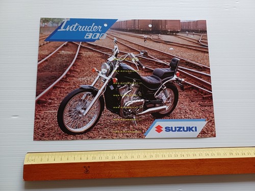 Suzuki Intruder 800 1993 depliant italiano originale