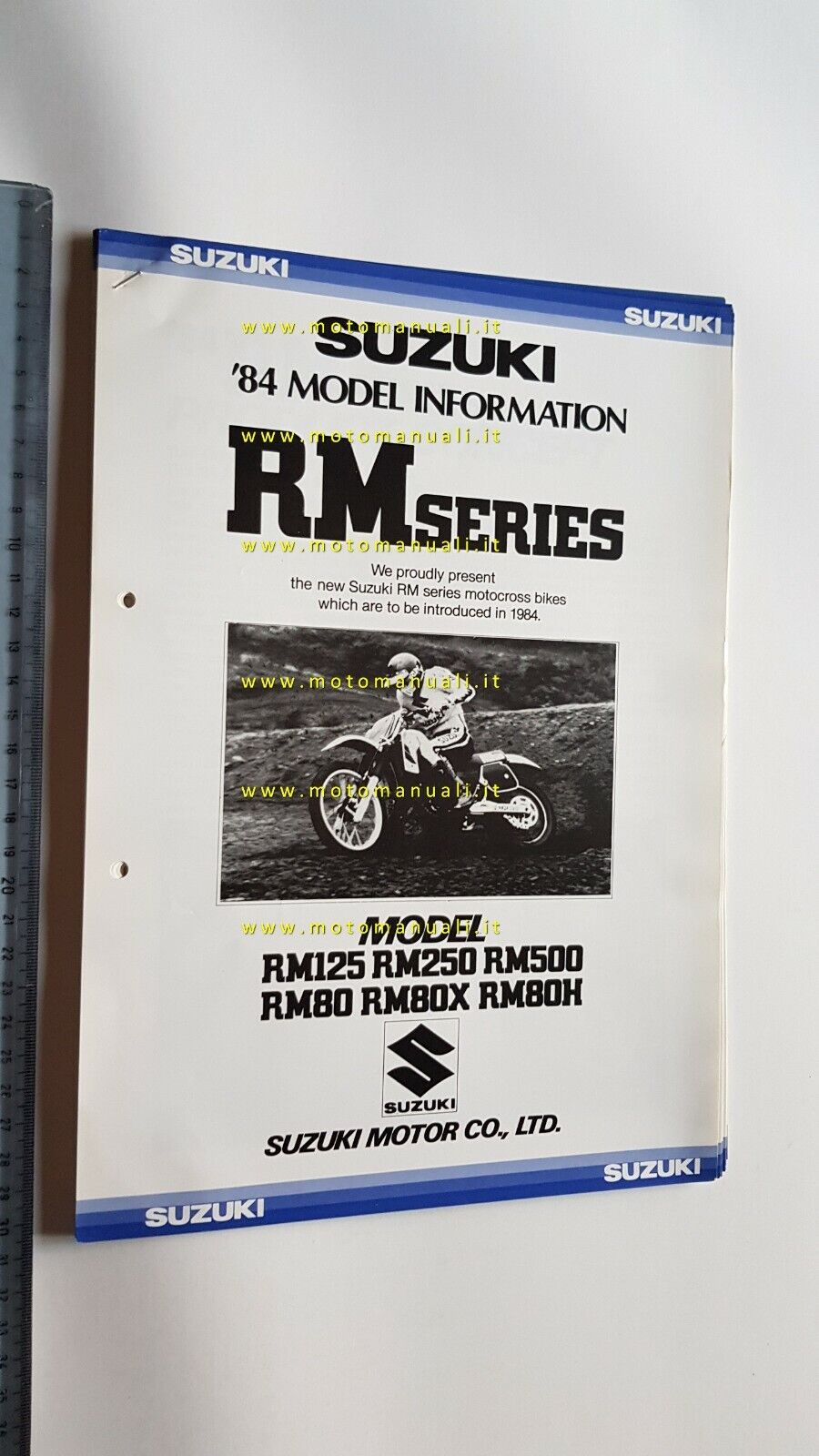 Suzuki RM Series 1984 opuscolo tecnico cartella stampa INGLESE press …