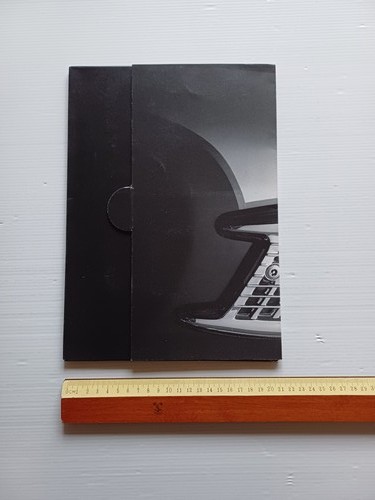 Triumph salone Milano 1996 presentazione nuovi modelli cartella stampa TEDESCO