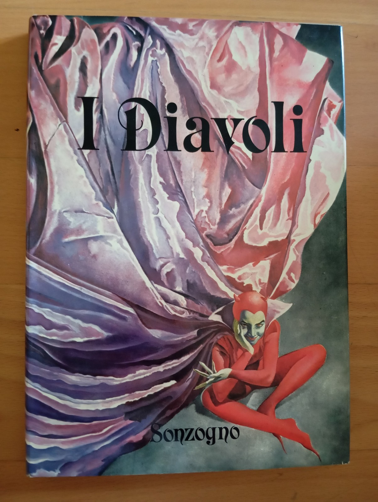 I diavoli. Hobbies, curiosità, nevrosi e avventure dei diavoli, Sonzogno, …