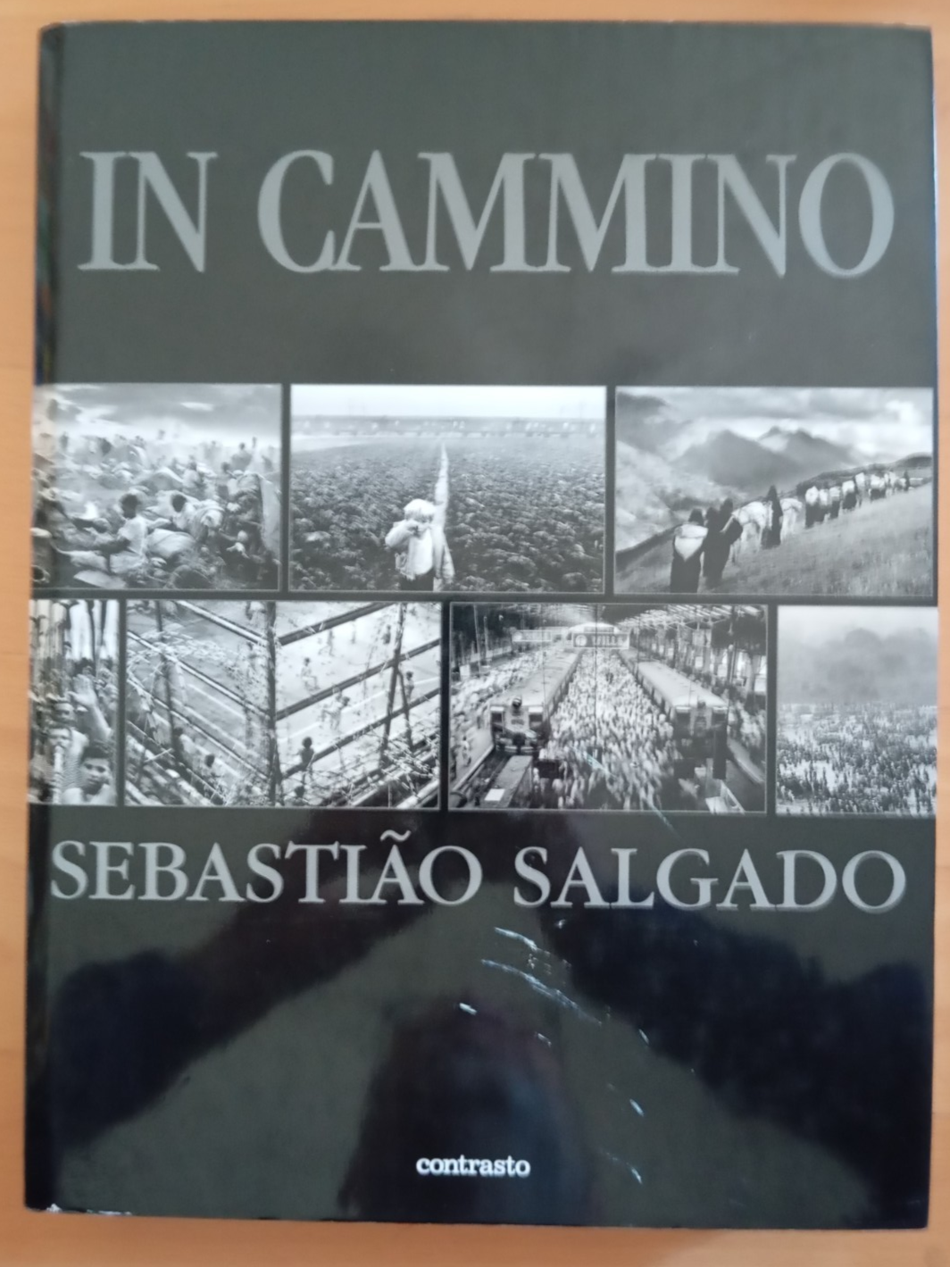 Sebastião Salgado, In cammino, Contrasto 2000, 1ª edizione, fascicolo allegato