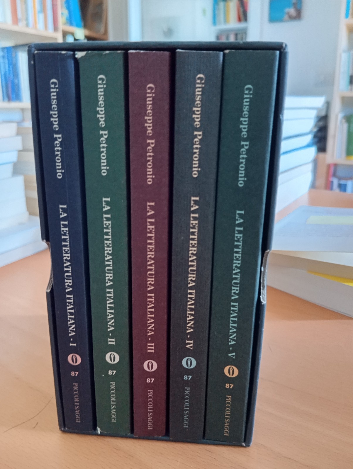 La letteratura italiana raccontata da Giuseppe Petrionio 5 volumi cofanetto …
