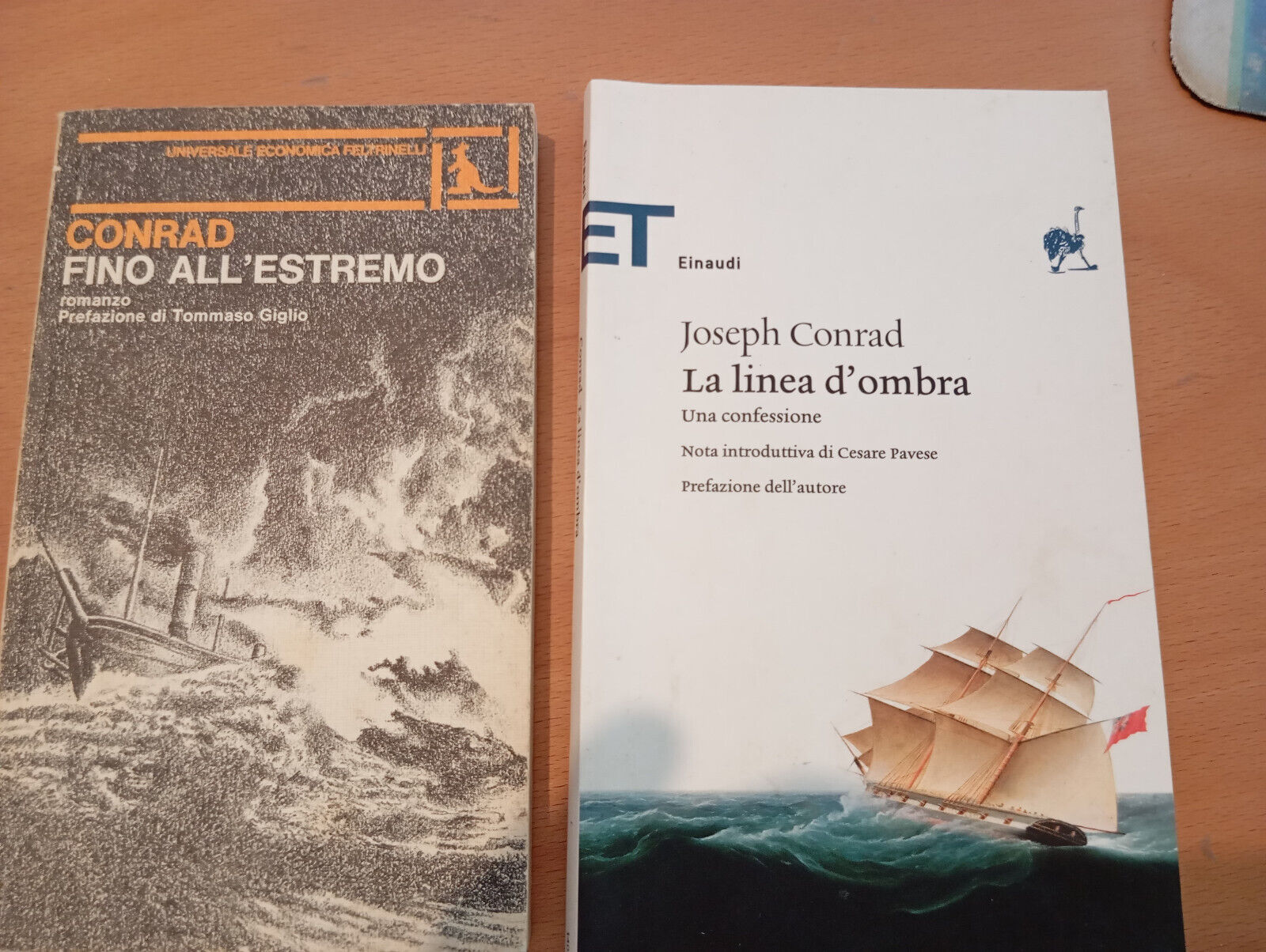 Lotto 2 libri di Joseph Conrad, La linea d'ombra, Fino …