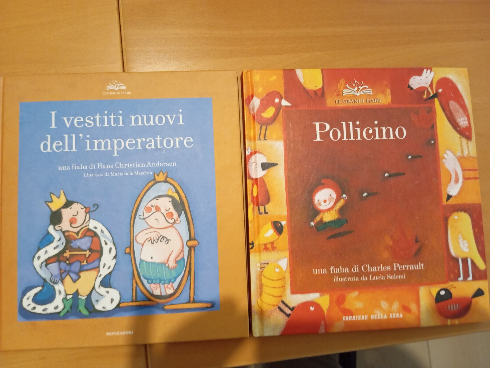 Lotto due libri Le Grandi fiabe, Vestiti nuovi imperatore, Pollicino …