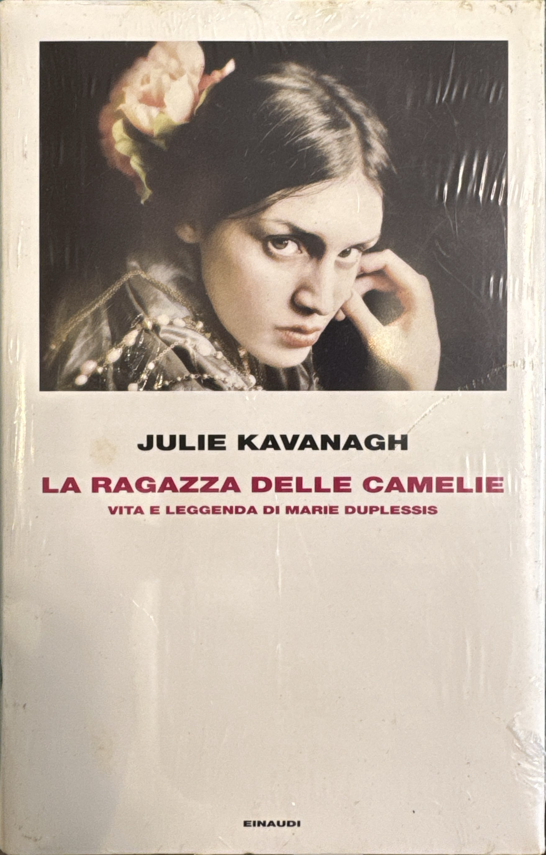 La ragazza delle camelie. Vita e leggenda di Marie Duplessis