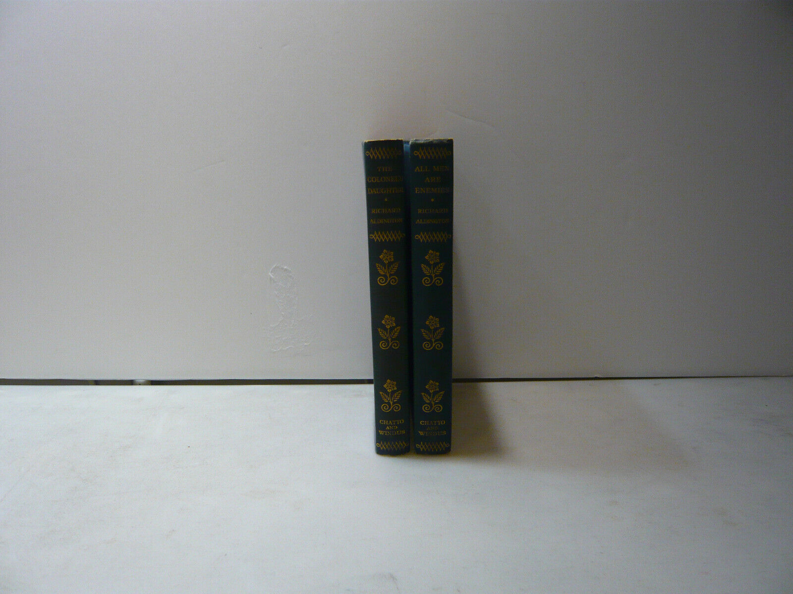 Aldington,ALL MEN ARE ENEMIES+THE COLONEL'S DAUGHTER,Londra,1934