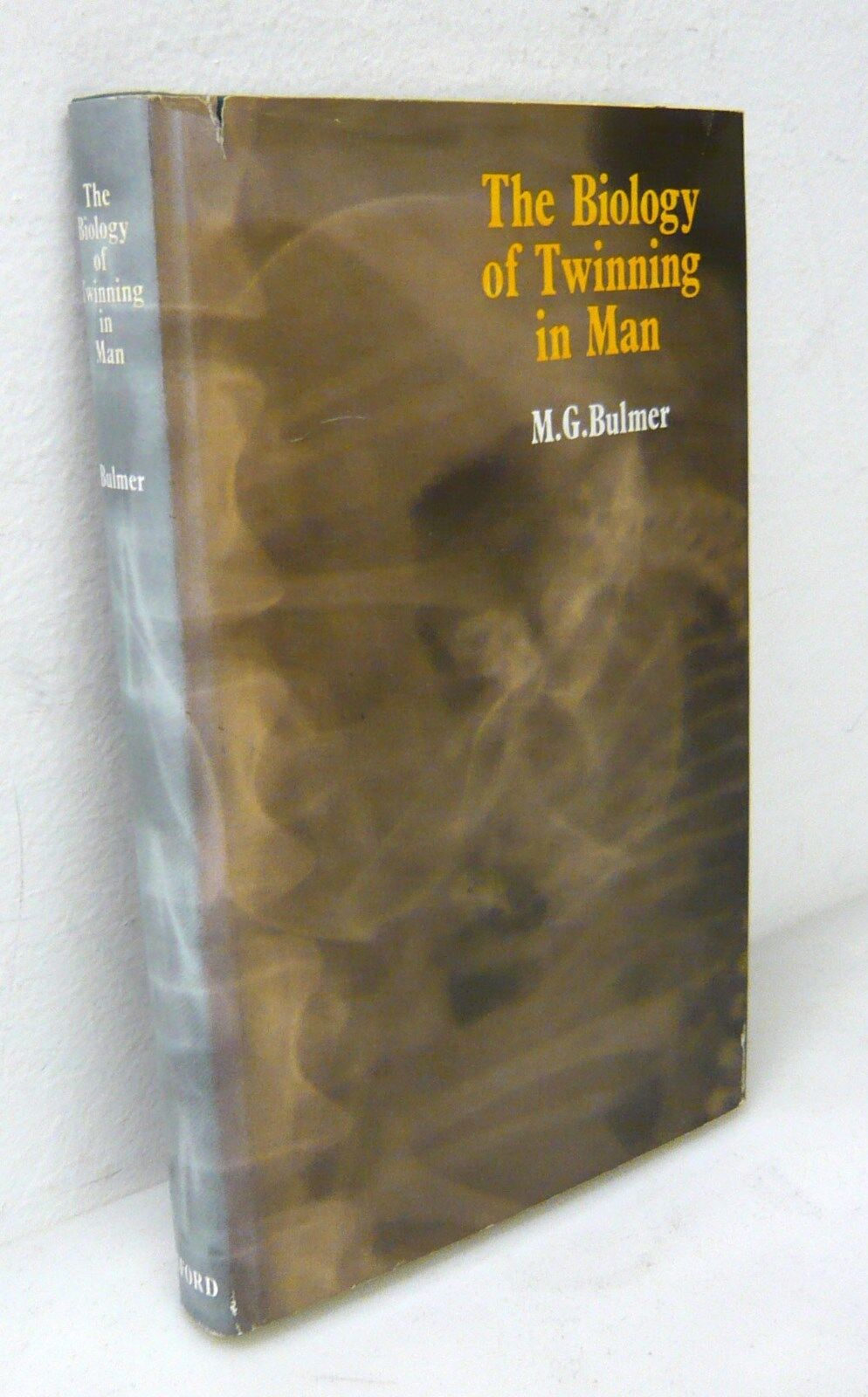 Bulmer,THE BIOLOGY OF TWINNING IN MAN,1970 Clarendon[biologia,gemelli