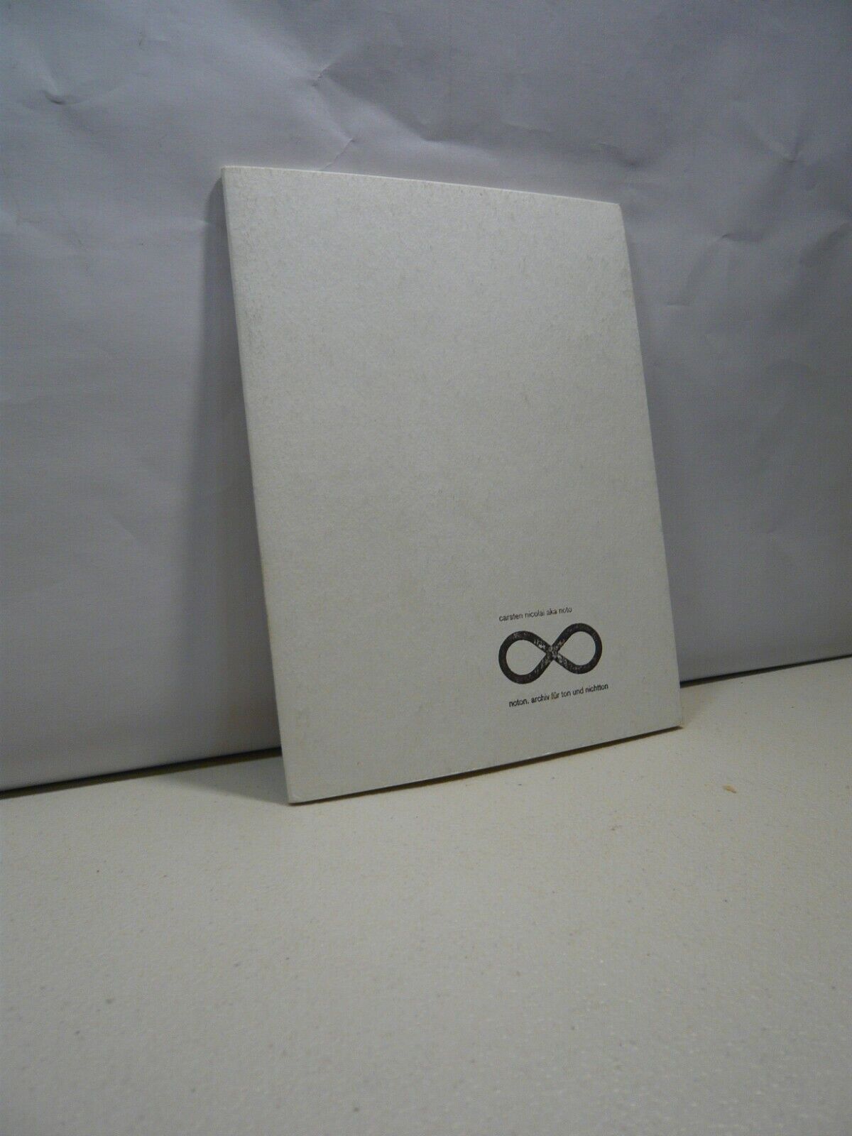 CARSTEN NICOLAI AKA NOTO, Berlino 1997[catalogo, Alva Noto, arte, musica