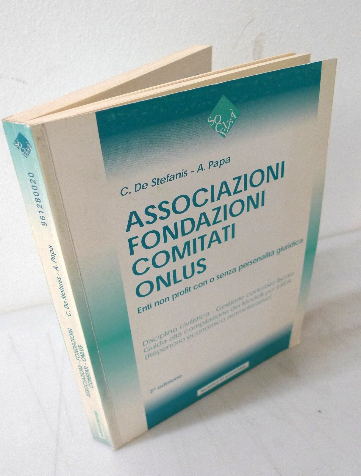 De Stefanis/Papa,ASSOCIAZIONI FONDAZIONI COMITATI ONLUS,1998 Buffetti[normativa