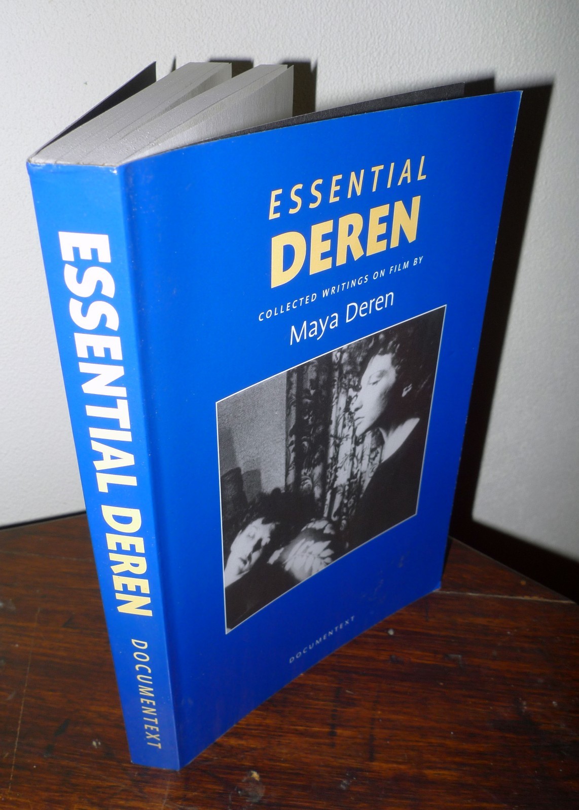 ESSENTIAL DEREN.COLLECTED WRITINGS ON FILM BY MAYA DEREN,2005 Documentext[CINEMA