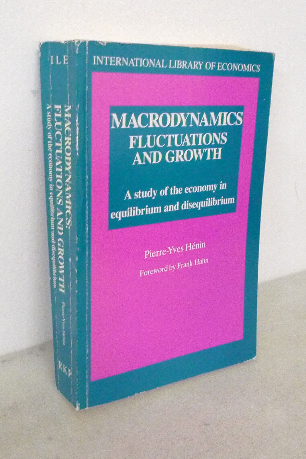 Hénin,MACRODYNAMICS.FLUCTUATIONS AND GROWTH'86 Routledge[economia,macro-dinamica