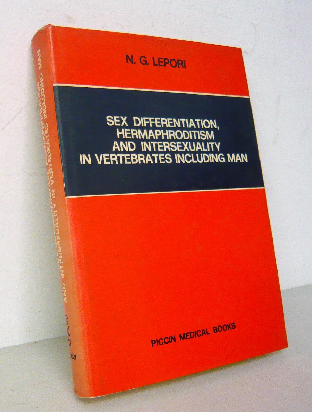 Lepori,SEX DIFFERENTIATION,HERMAPHRODITISM AND INTERSEXUALITY,'80[ermafroditismo