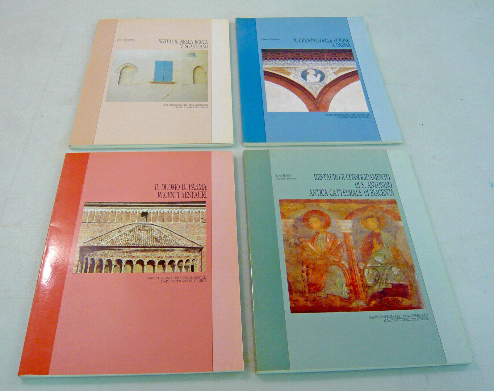 Lotto QUADERNI DI RESTAURO.Emilia[architettura,Rocca Scandiano,Parma,Piacenza