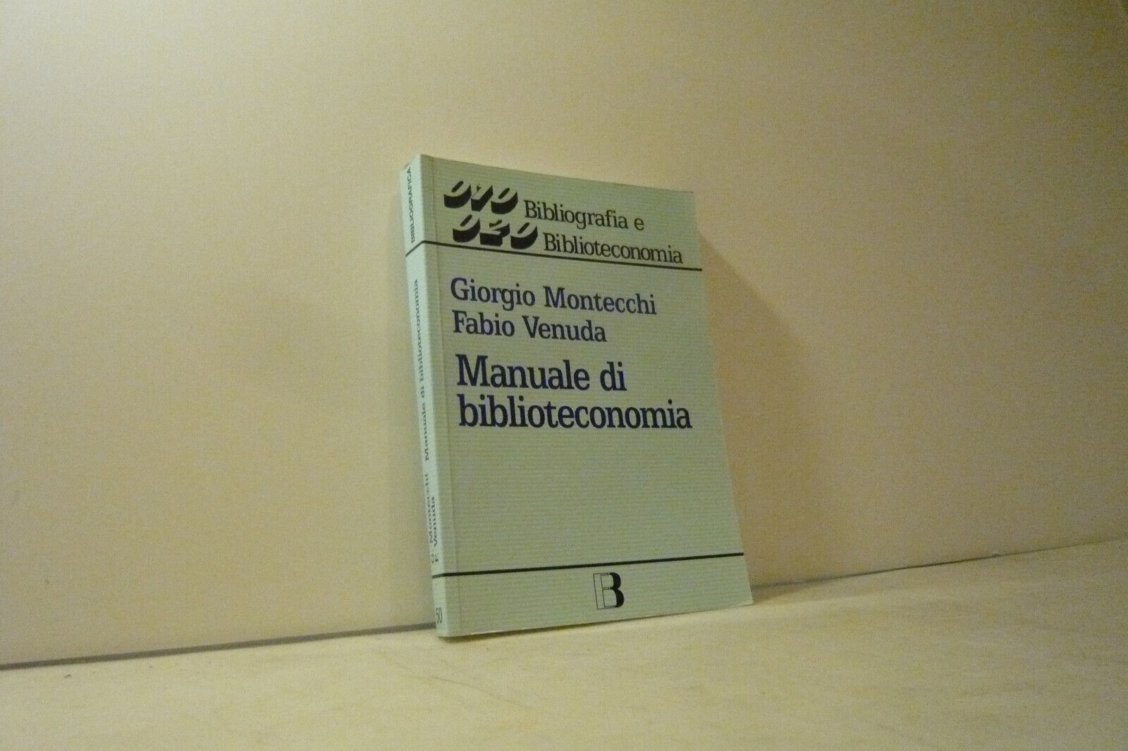 Montecchi-Venuda,MANUALE DI BIBLIOTECONOMIA,1995[biblioteconomia