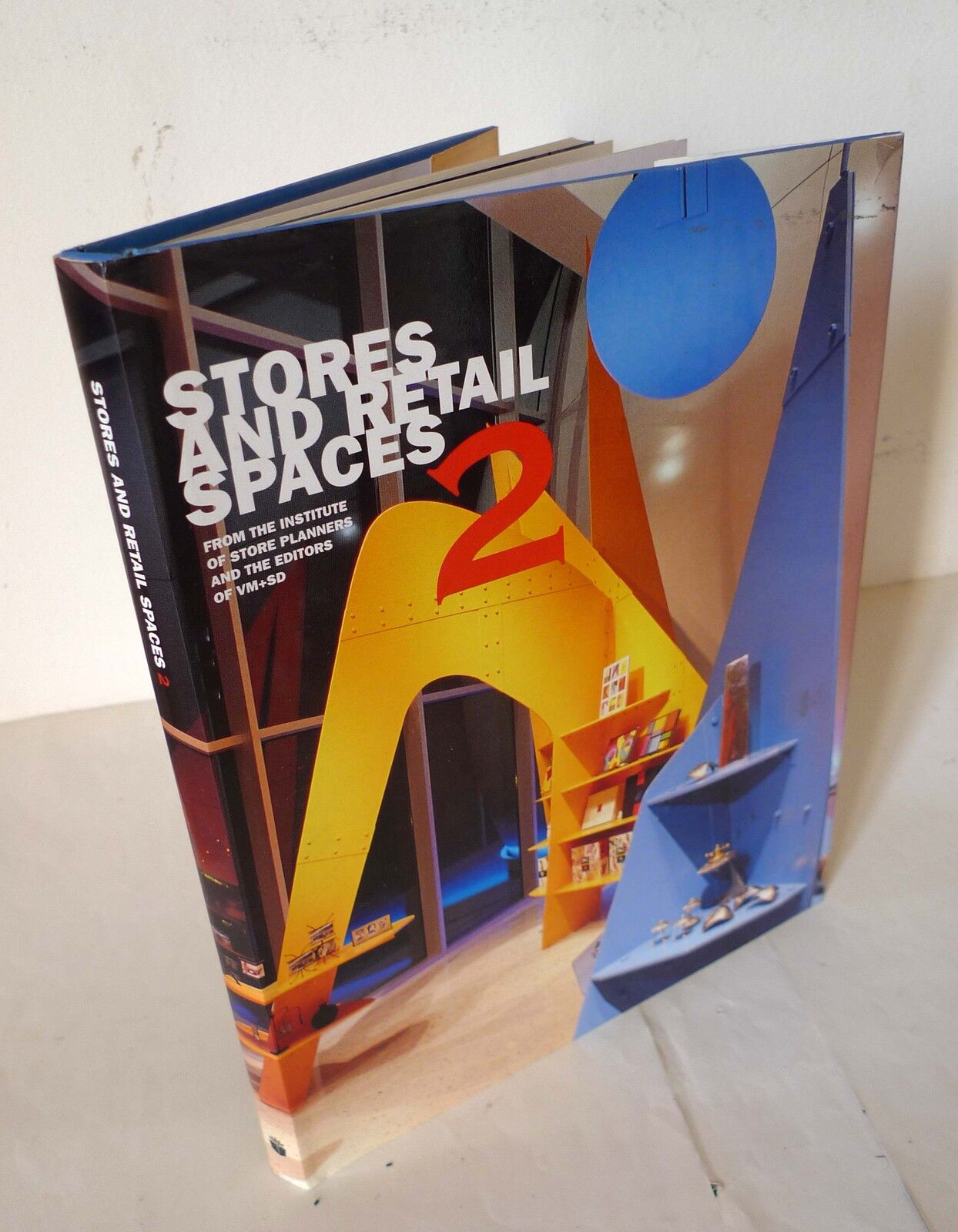 STORES AND RETAIL SPACES 2 2000 [architettura,design spazi commerciali]