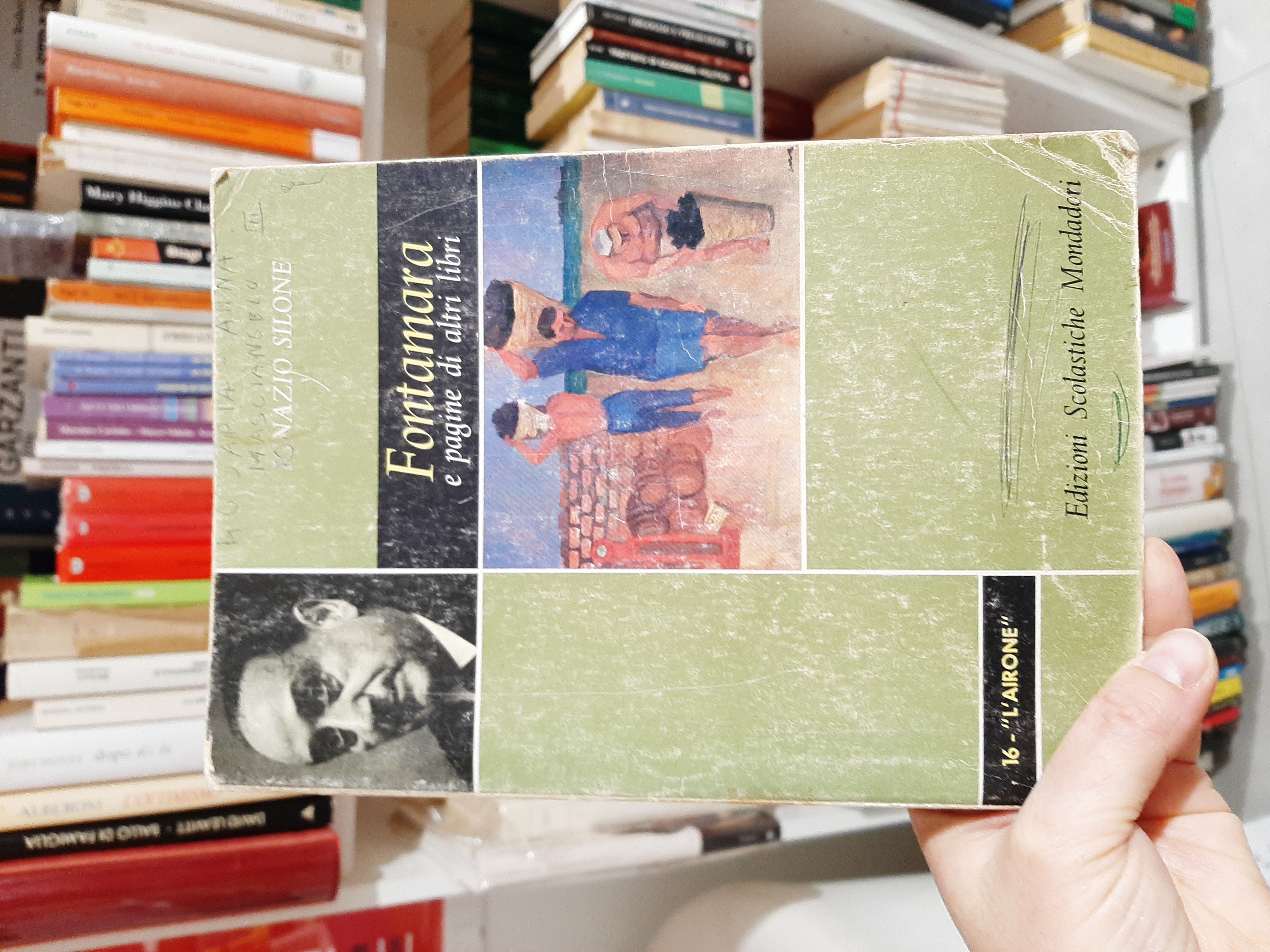 Fontamara e pagine di altri libri