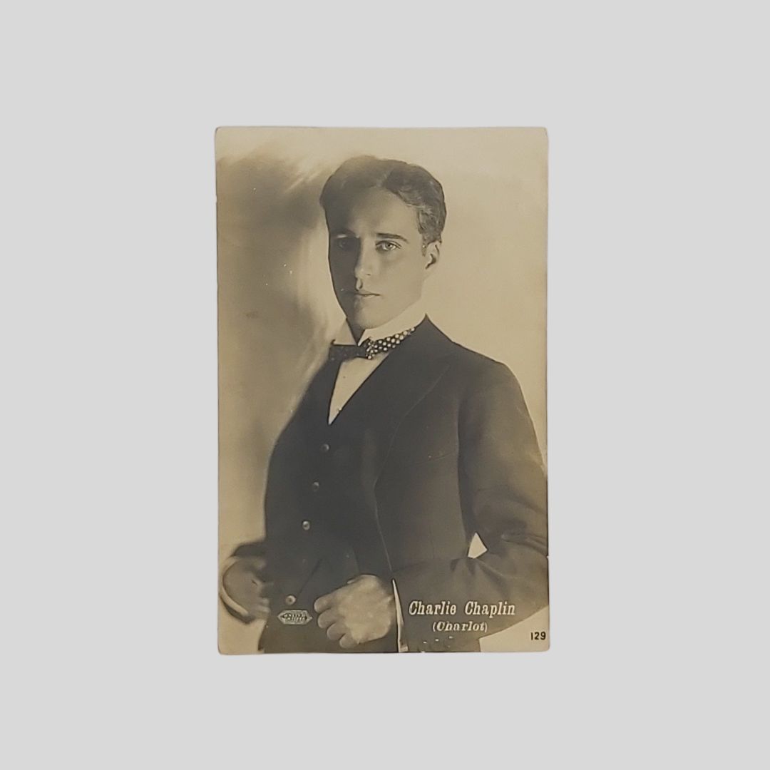Charlie Chaplin (Charlot).