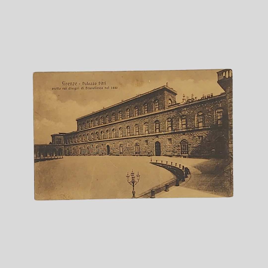 Firenze. Palazzo Pitti, eretto sui disegni di Brunellesco nel 1440.