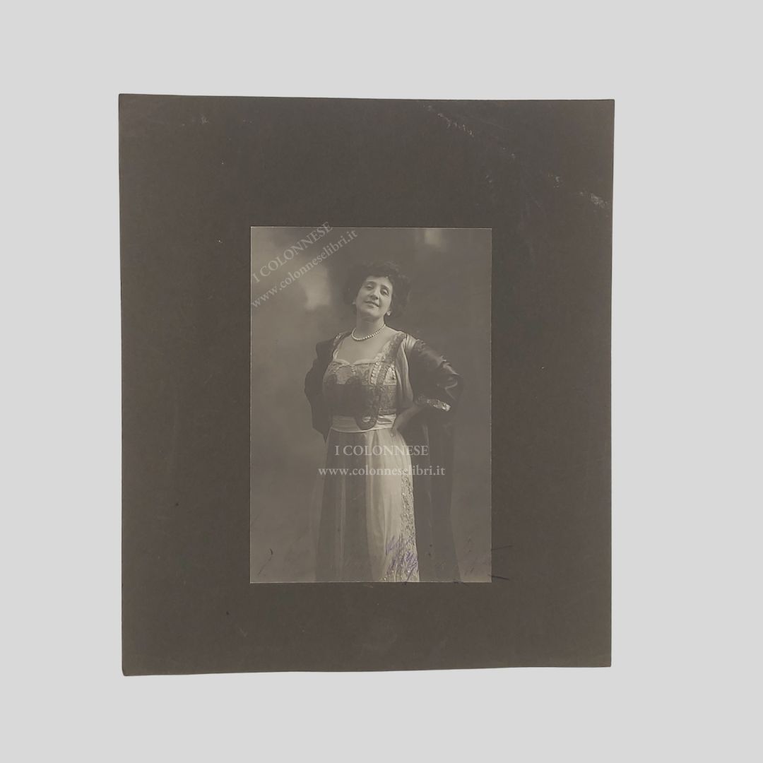 Fotografia con firma autografa e invio a Emanuele Vaccaro s.d. …