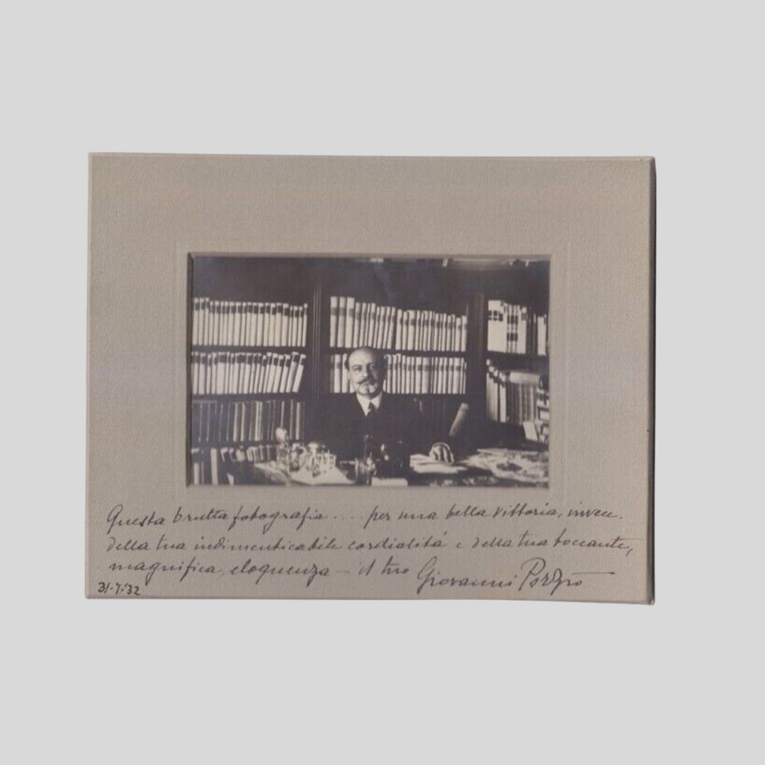 Fotografia originale autografa con dedica e firma autografa. Invio a …