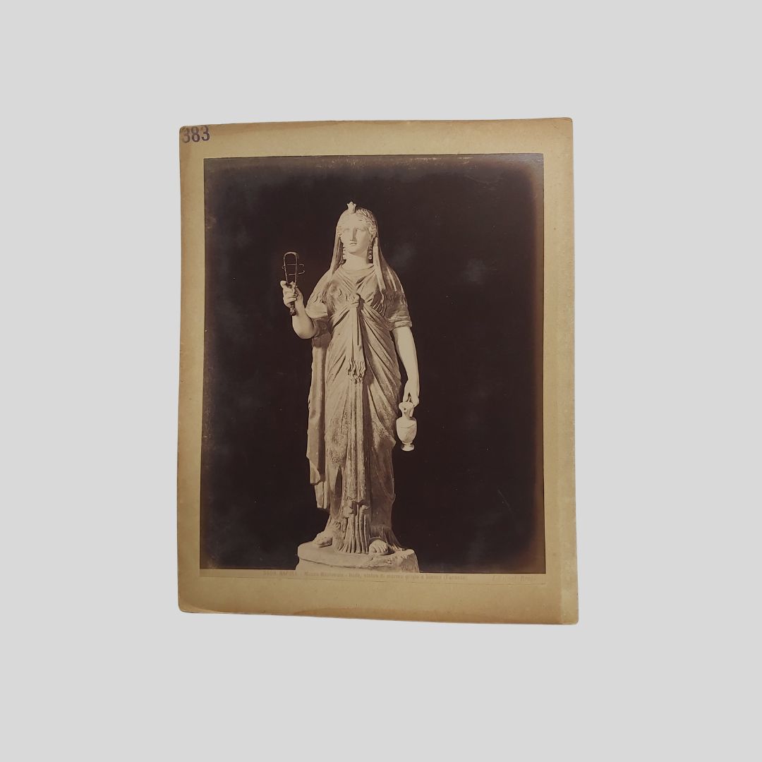 Iside. Edizioni Brogi.