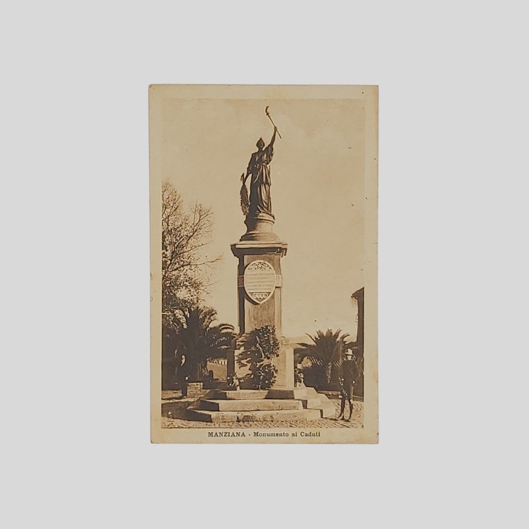 Manziana. Monumento ai caduti.