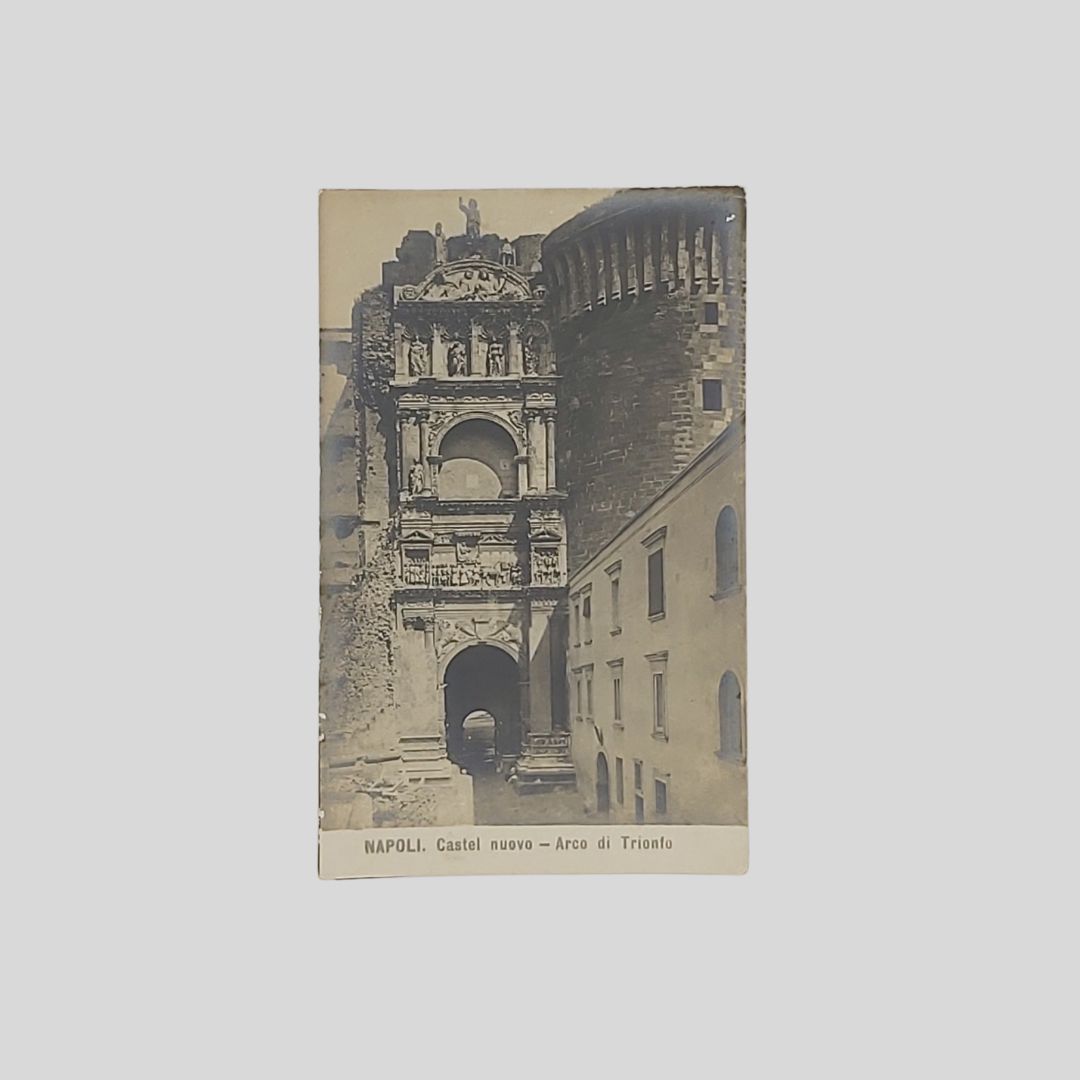 Napoli. Castel Nuovo. Arco di Trionfo.