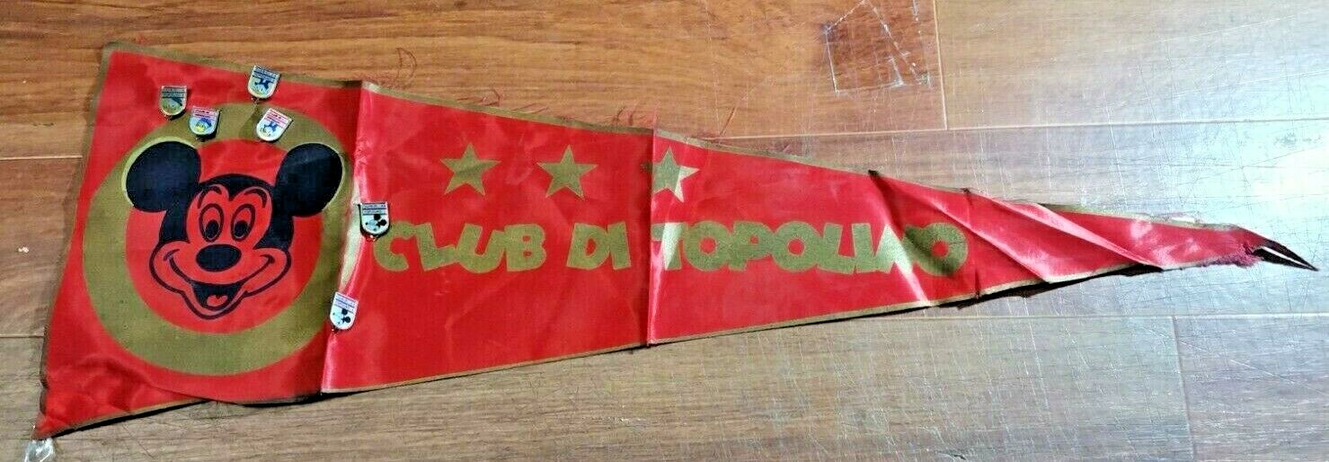 CLUB DI TOPOLINO Bandiera Gagliardetto + 6 spille Disney 1964 …