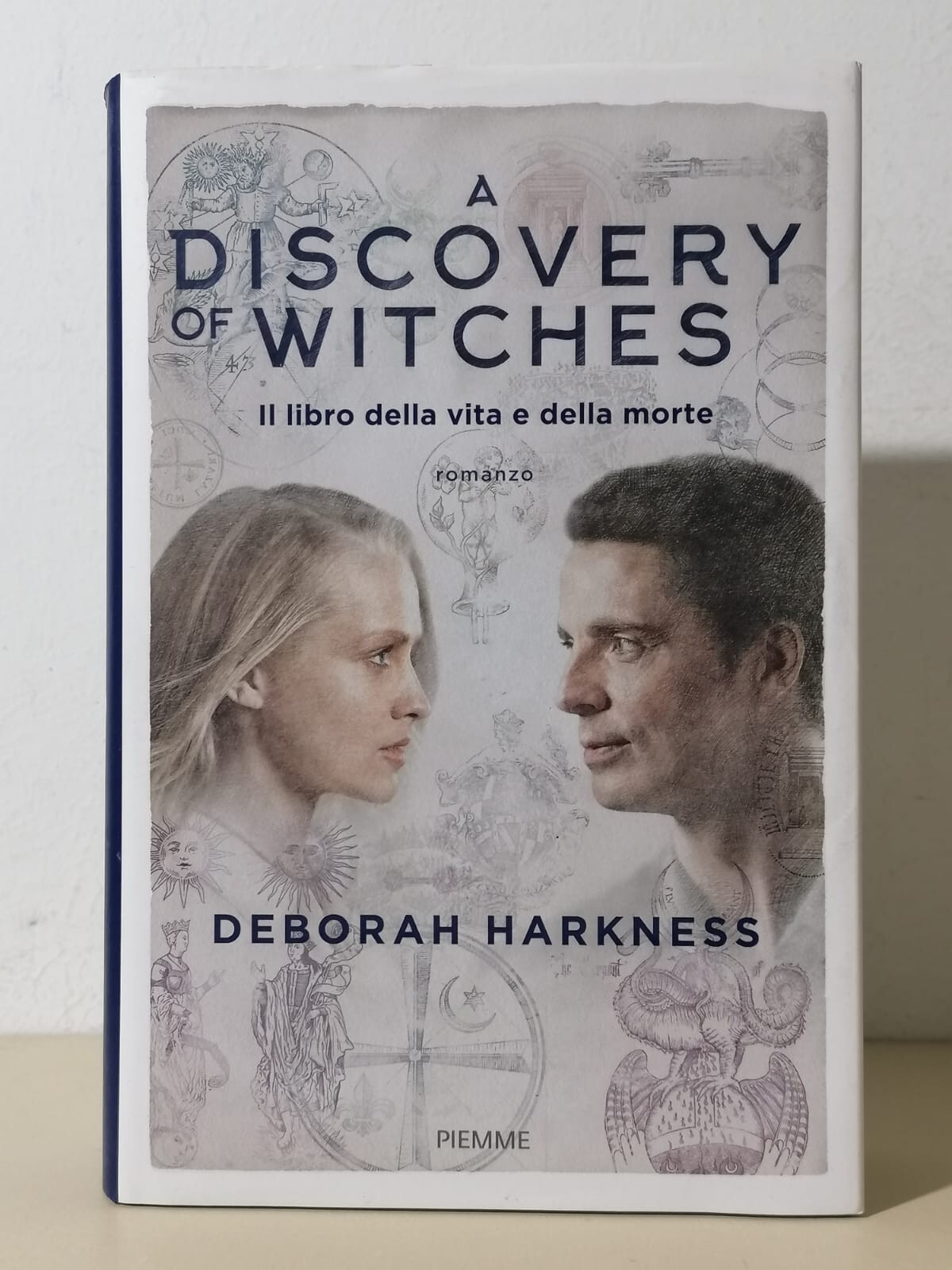 A discovery of witches