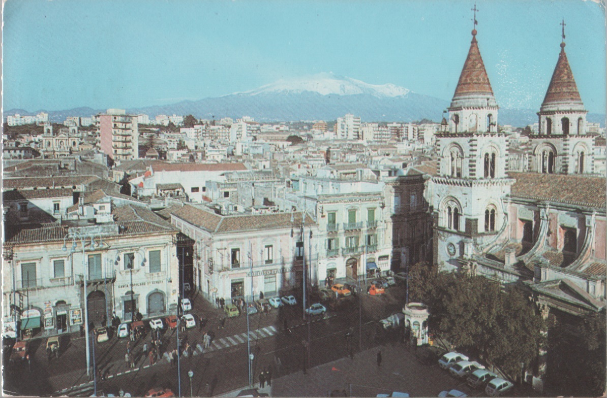 Acireale (CT). Piazza Duomo. Viaggiata 1989